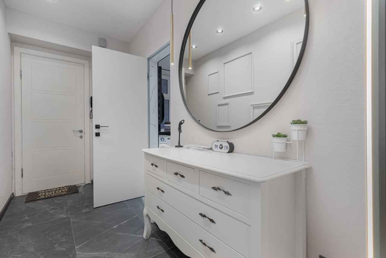 Bloody Lisa Design Apartment オデッサ エクステリア 写真